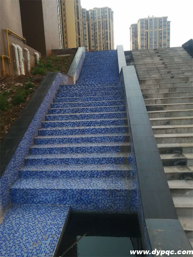 巴中小区梯步喷泉改造